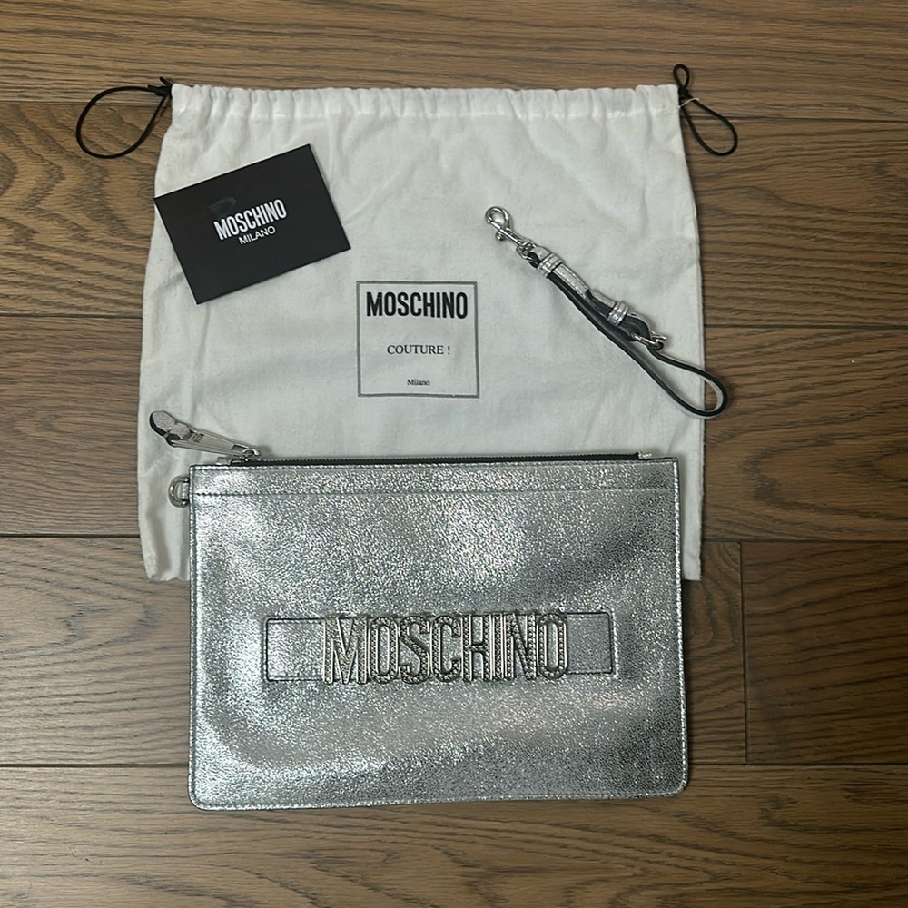 NEW MOSCHINO SILVER METALLIC CLUTCH BAG